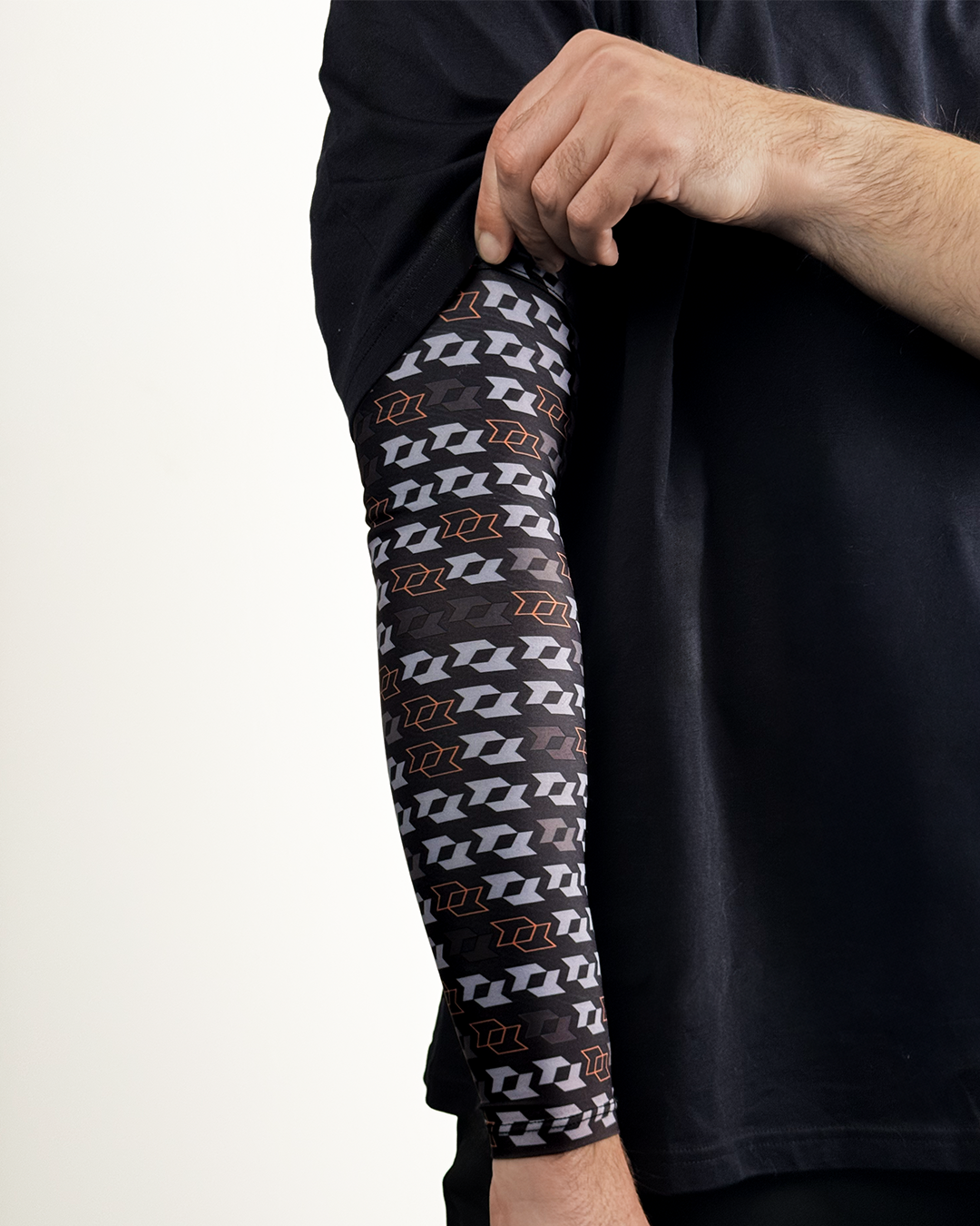 Section More Gaming Sleeve Arm Long